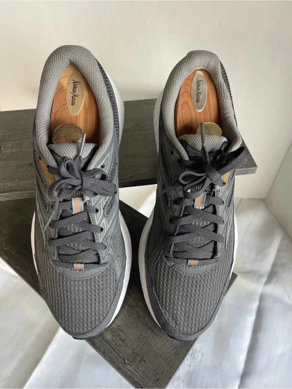 Saucony men’s athletic